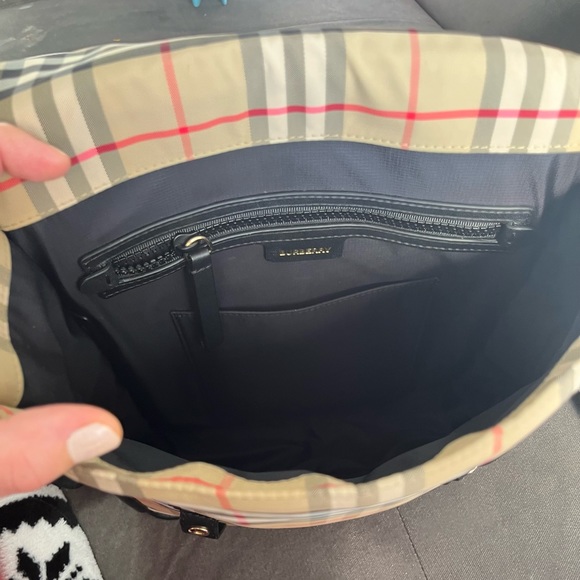 Authentic Burberry check backpack - Picture 3 of 5